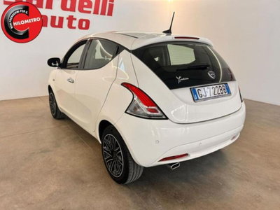 Lancia Ypsilon 1.0 FireFly 5 porte S&S Hybrid Ecochic Gold (3)