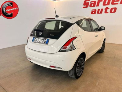 Lancia Ypsilon 1.0 FireFly 5 porte S&S Hybrid Ecochic Gold (4)
