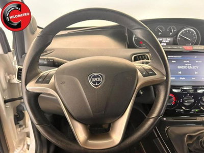 Lancia Ypsilon 1.0 FireFly 5 porte S&S Hybrid Ecochic Gold (9)
