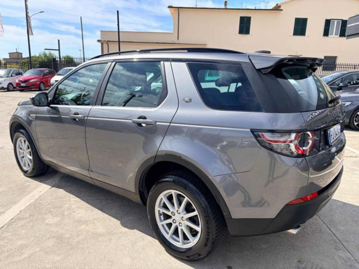 Land Rover Discovery Sport 2.2 TD4 HSE (6)