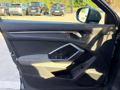 Audi Q3 Sportback 35 TDI quattro S tronic S line edition (13)