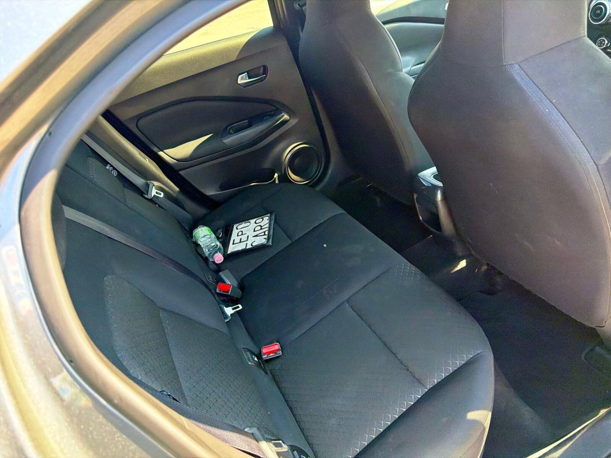 Nissan Juke 1.0 DIG-T 117 CV Business (9)