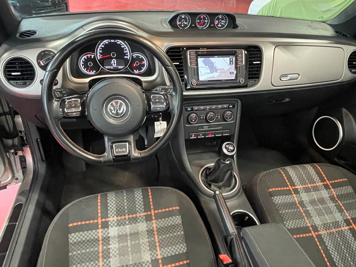 Volkswagen Maggiolino Cabrio 1.2 TSI Design BlueMotion Technology (10)