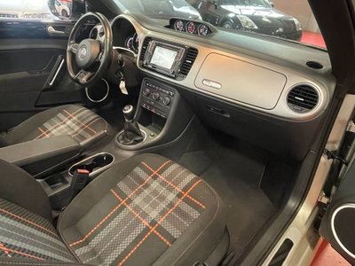 Volkswagen Maggiolino Cabrio 1.2 TSI Design BlueMotion Technology (11)