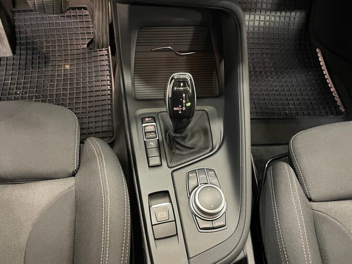 BMW X1 sDrive18d xLine Plus (15)