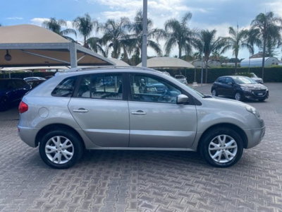 Renault Koleos 2.0 dCi 150CV 4X2 (13)