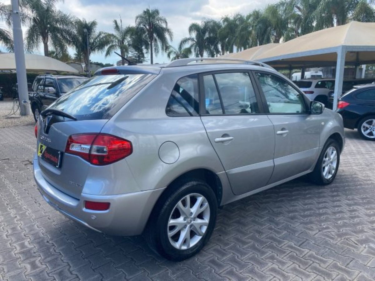 Renault Koleos 2.0 dCi 150CV 4X2 (3)