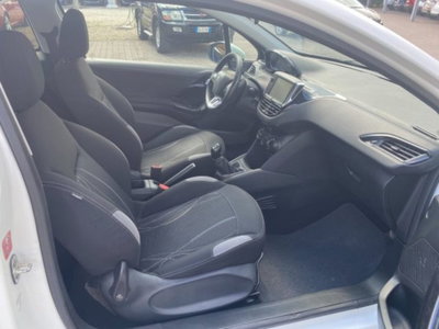 Peugeot 208 82 3 porte Access (8)