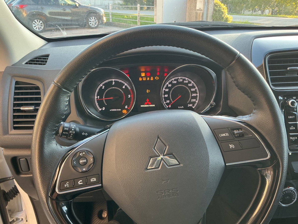 Mitsubishi ASX 1.6 DI-D 114 CV 2WD Instyle Navi (13)