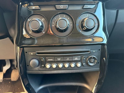 Citroen C3 1.4 HDi 70 Exclusive (14)