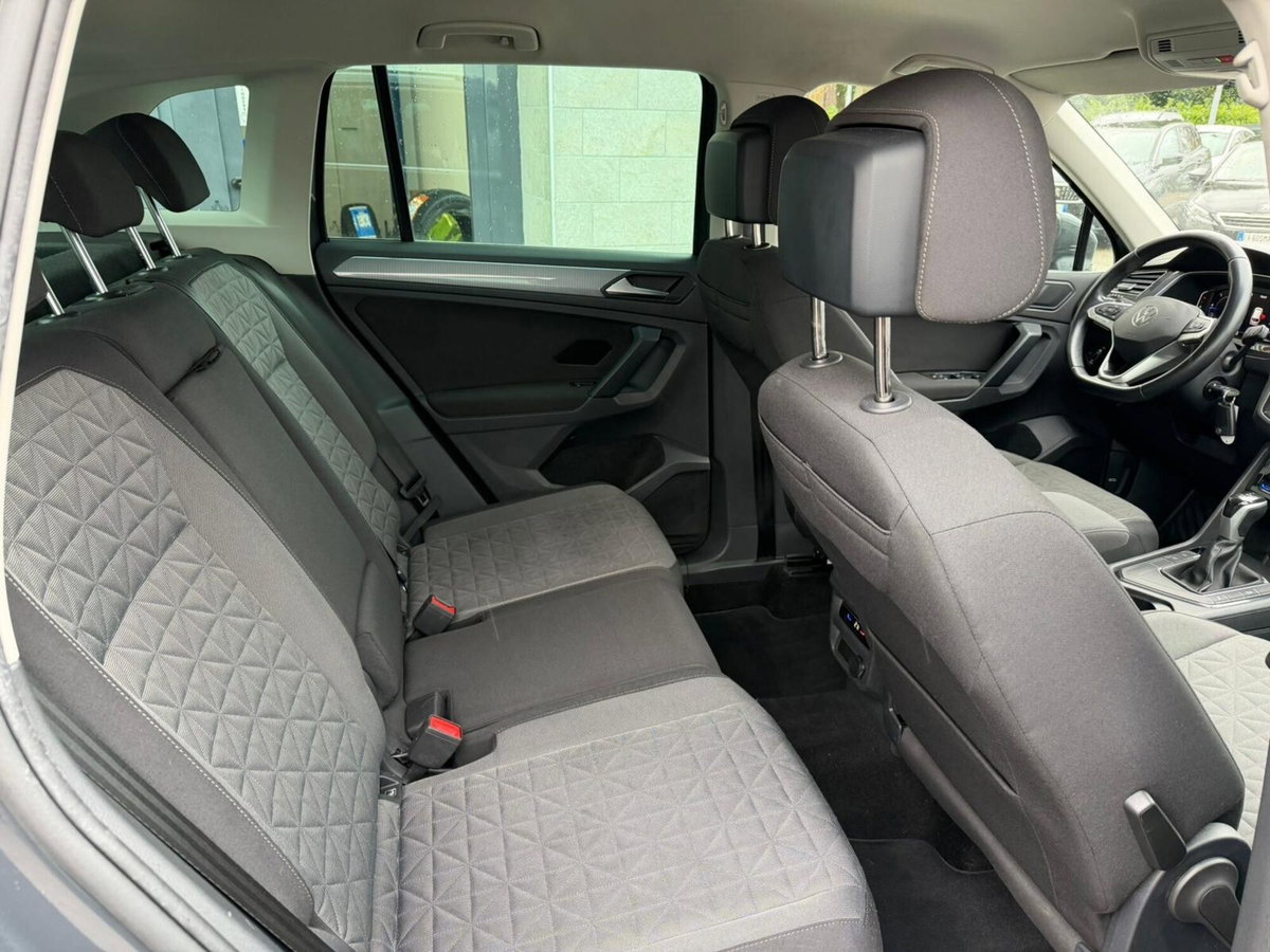 Volkswagen Tiguan 2.0 TDI 150 CV SCR DSG 4MOTION Life (20)