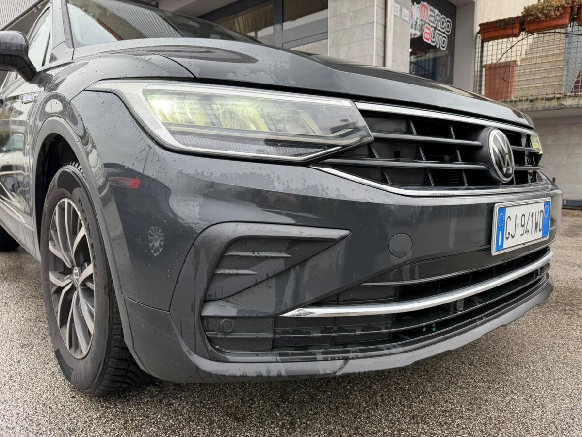 Volkswagen Tiguan 2.0 TDI 150 CV SCR DSG 4MOTION Life (4)