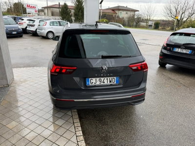 Volkswagen Tiguan 2.0 TDI 150 CV SCR DSG 4MOTION Life (6)