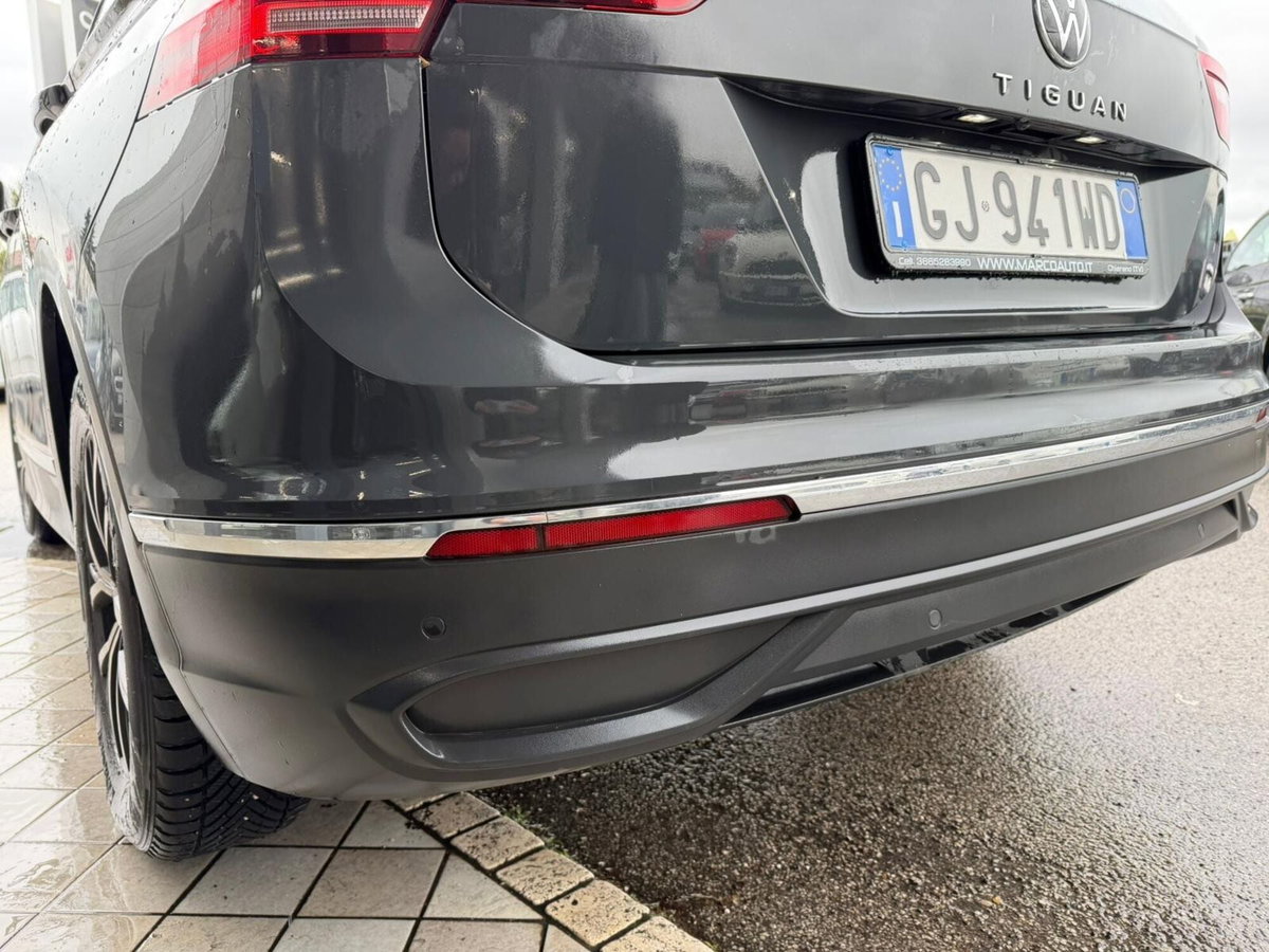 Volkswagen Tiguan 2.0 TDI 150 CV SCR DSG 4MOTION Life (8)