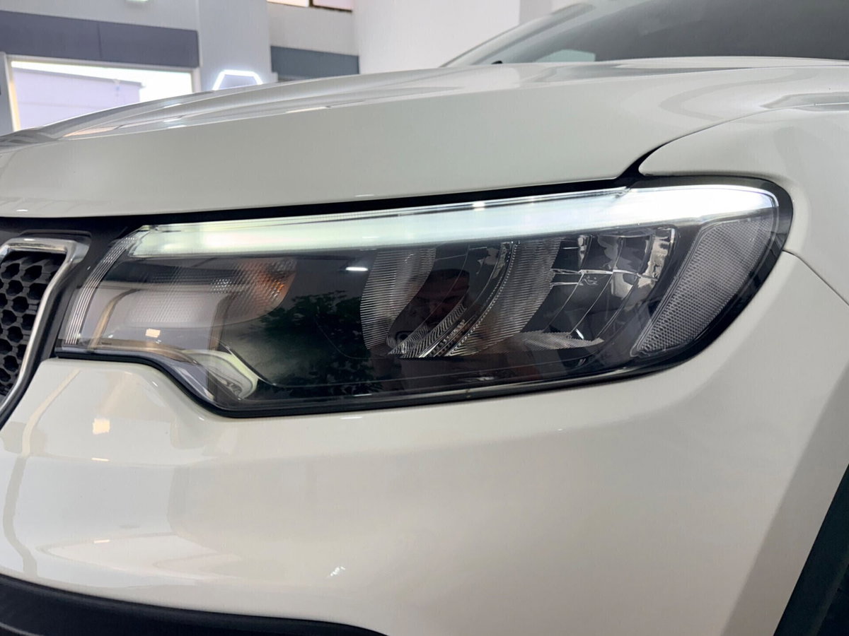 Jeep Compass 1.3 T4 190CV PHEV AT6 4xe Limited (11)