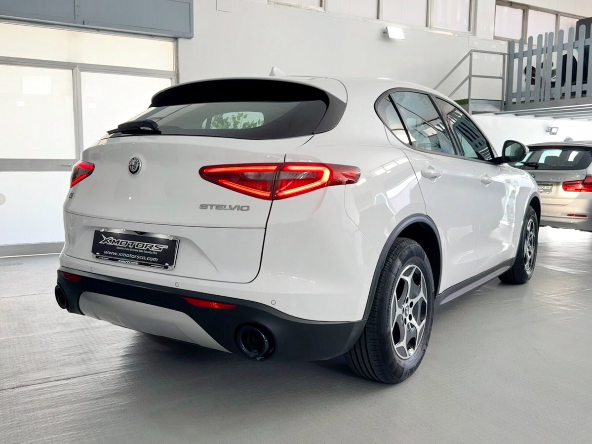 Alfa Romeo Stelvio Stelvio 2.2 Turbodiesel 190 CV AT8 Q4 Super Business (5)