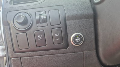 Mahindra KUV100 KUV100 1.2 VVT M-Bifuel(GPL) K6+ (6)