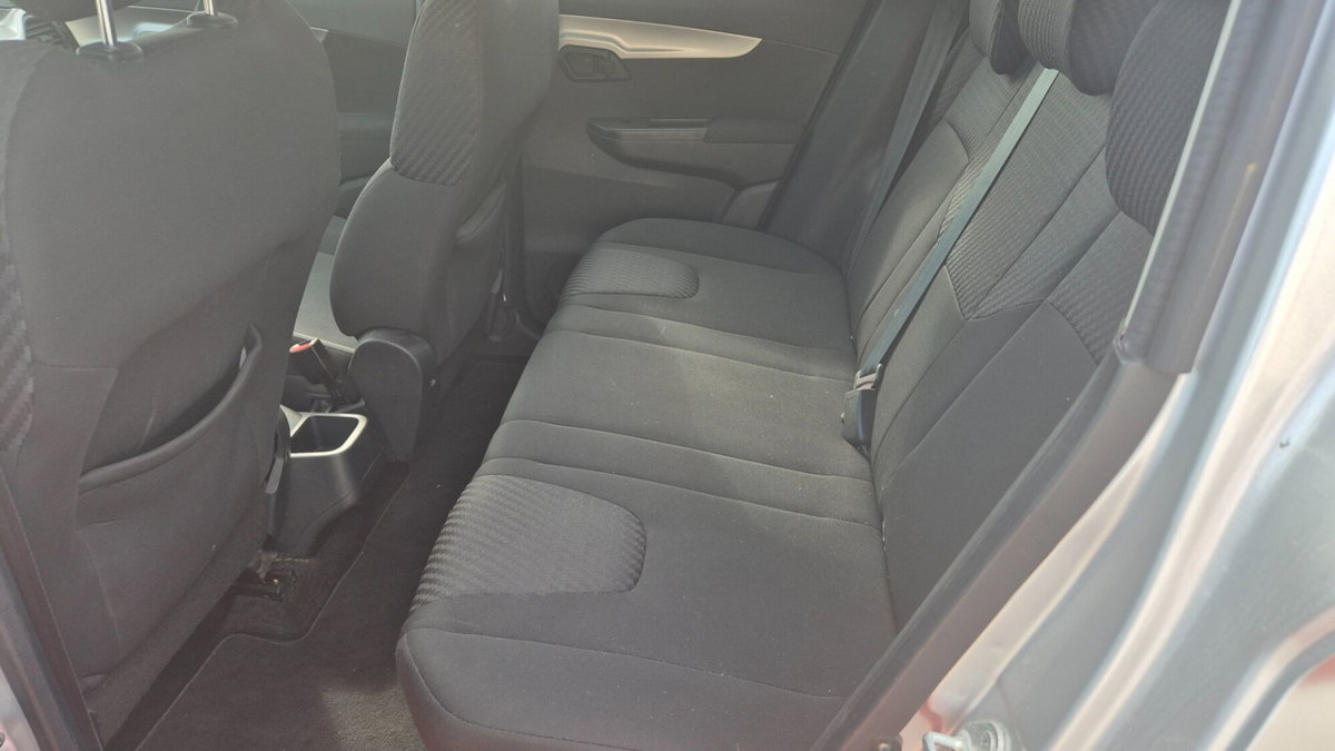 Mahindra KUV100 KUV100 1.2 VVT M-Bifuel(GPL) K6+ (8)