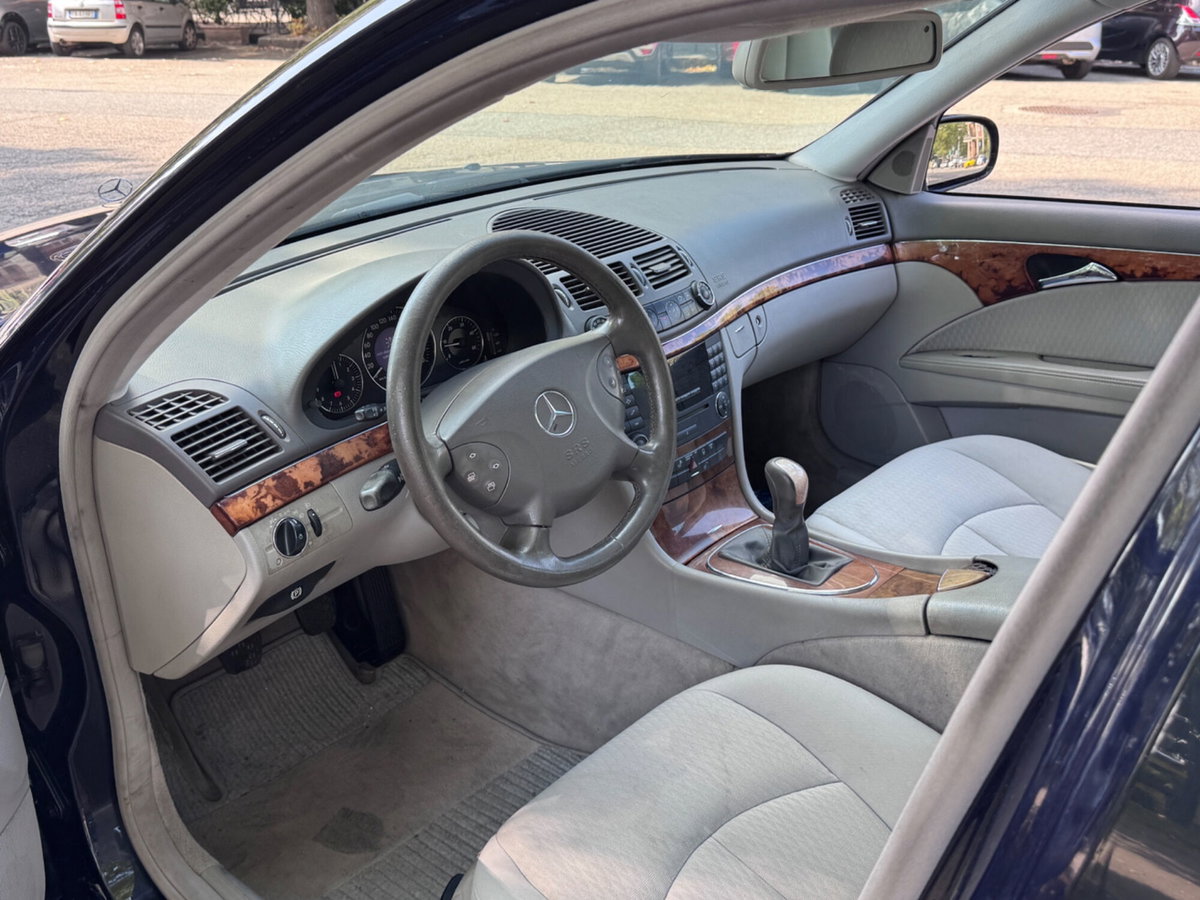 Mercedes-Benz Classe E 220 CDI cat Avantgarde (7)