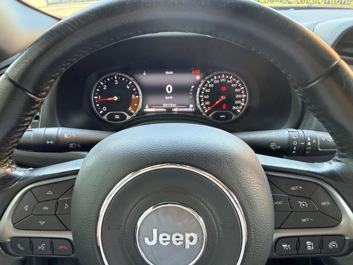 Jeep Renegade 1.6 Mjt DDCT 120 CV S (12)