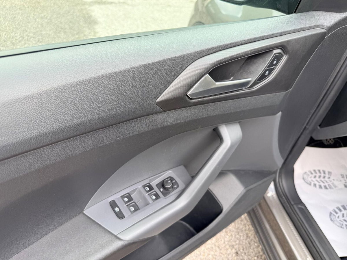Volkswagen T-Cross 1.6 TDI SCR Urban BMT (6)