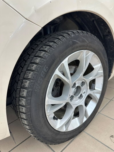 Lancia Ypsilon 1.3 MJT 16V 95 CV 5 porte S&S Gold (17)