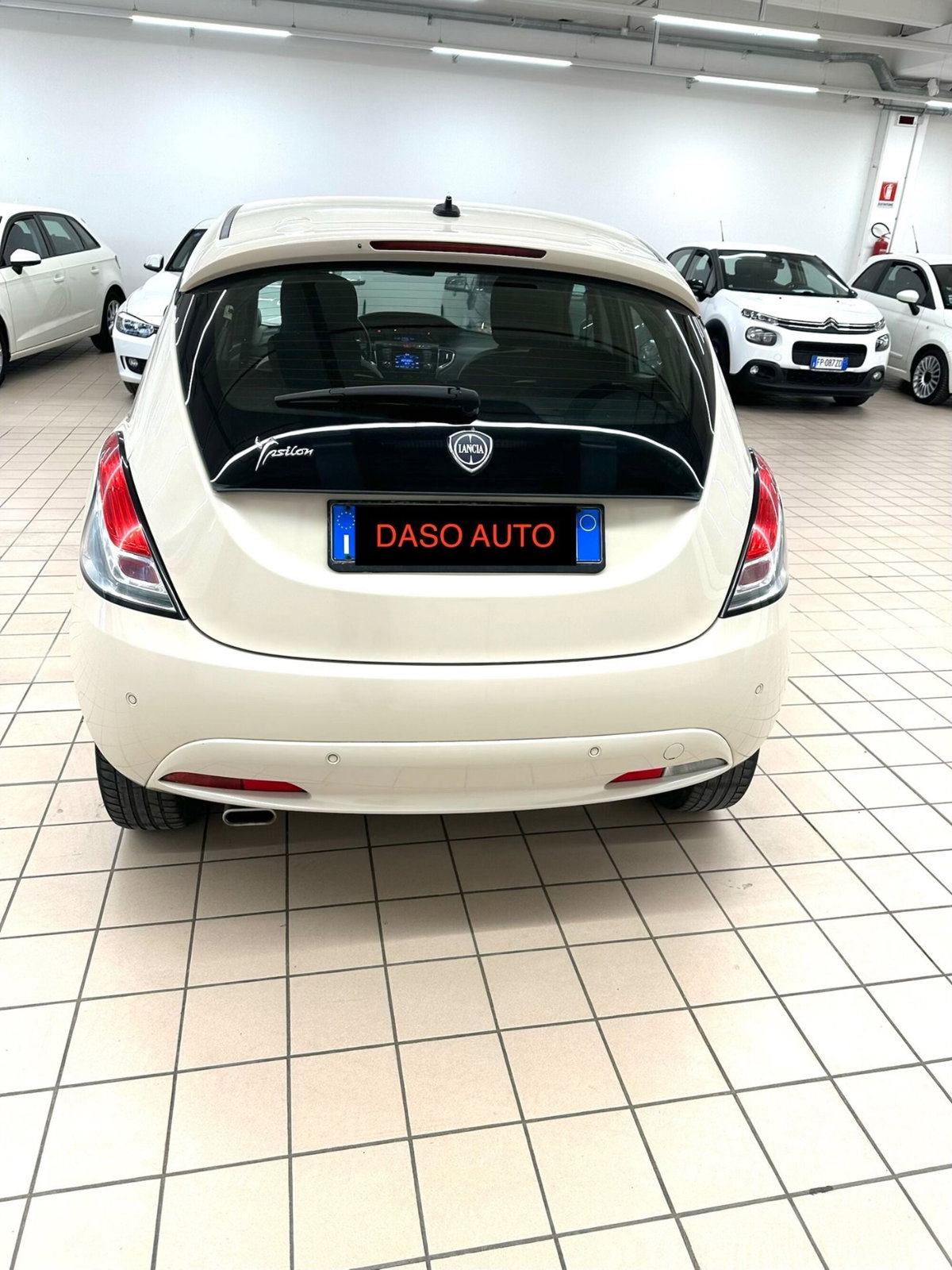 Lancia Ypsilon 1.3 MJT 16V 95 CV 5 porte S&S Gold (6)