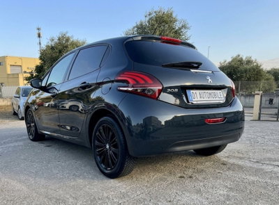 Peugeot 208 75 5 porte Black Line 2 (6)