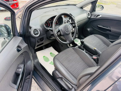 Opel Corsa 1.2 85CV 5 porte GPL-TECH Edition (11)