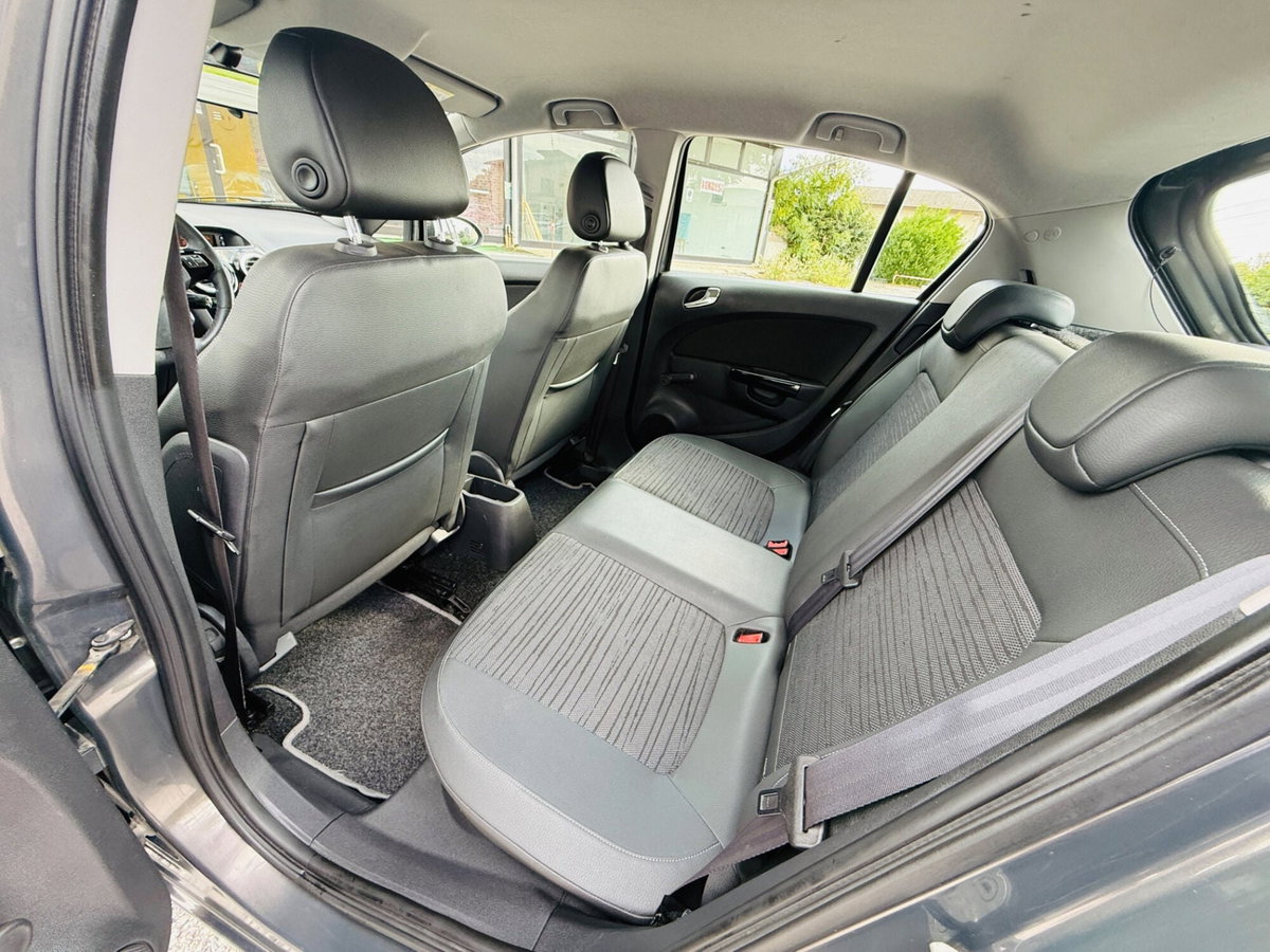 Opel Corsa 1.2 85CV 5 porte GPL-TECH Edition (18)