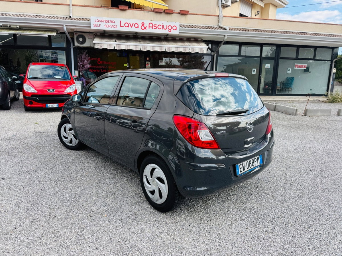 Opel Corsa 1.2 85CV 5 porte GPL-TECH Edition (5)