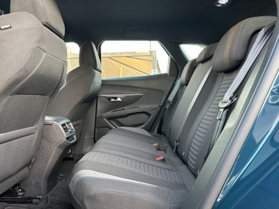 Peugeot 3008 PureTech Turbo 130 S&S EAT8 Active Pack (14)