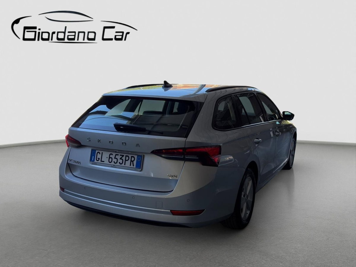 Skoda Octavia Station Wagon 2.0 TDI EVO SCR 150 CV DSG 4x4 Wagon Executive (7)