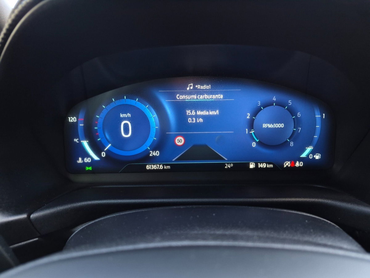Ford Puma 1.0 EcoBoost Hybrid 125 CV S&S aut. ST-Line X (17)