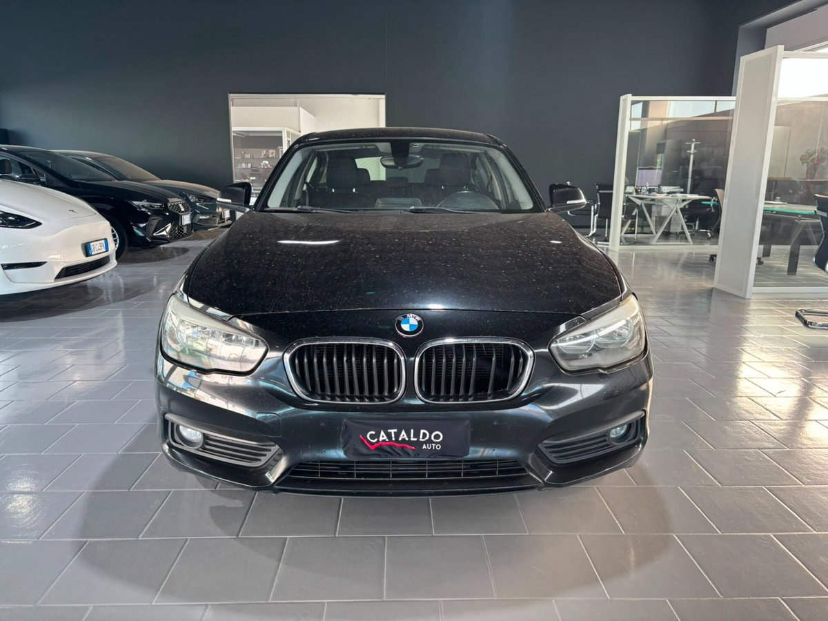 BMW Serie 1 116d 2.0 116CV cat 5 porte Attiva DPF (8)