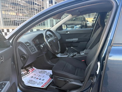 Volvo V50 D4 Geartronic Momentum (10)