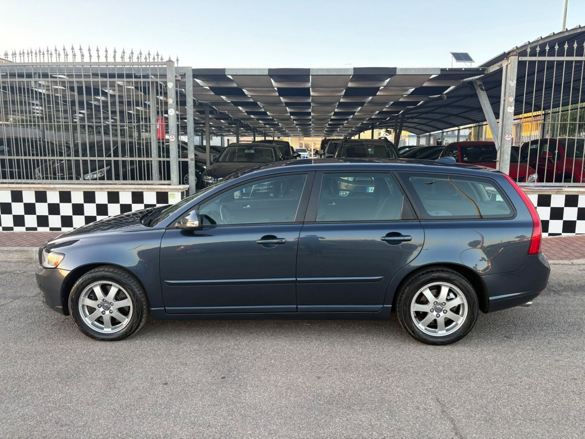 Volvo V50 D4 Geartronic Momentum (8)