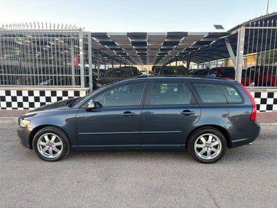 Volvo V50 D4 Geartronic Momentum (8)