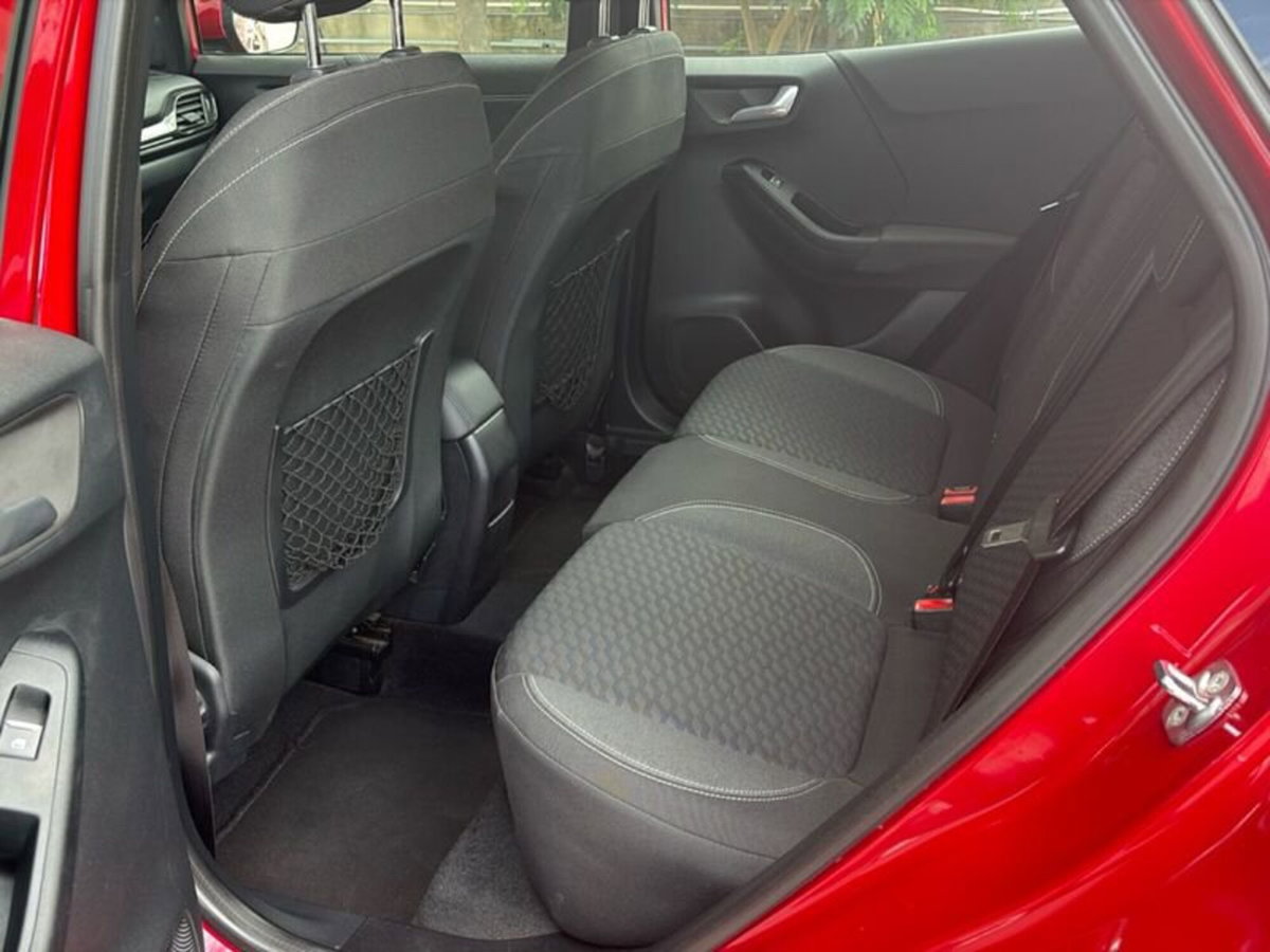 Ford Puma 1.0 EcoBoost Hybrid 125 CV S&S aut. Titanium Design (17)
