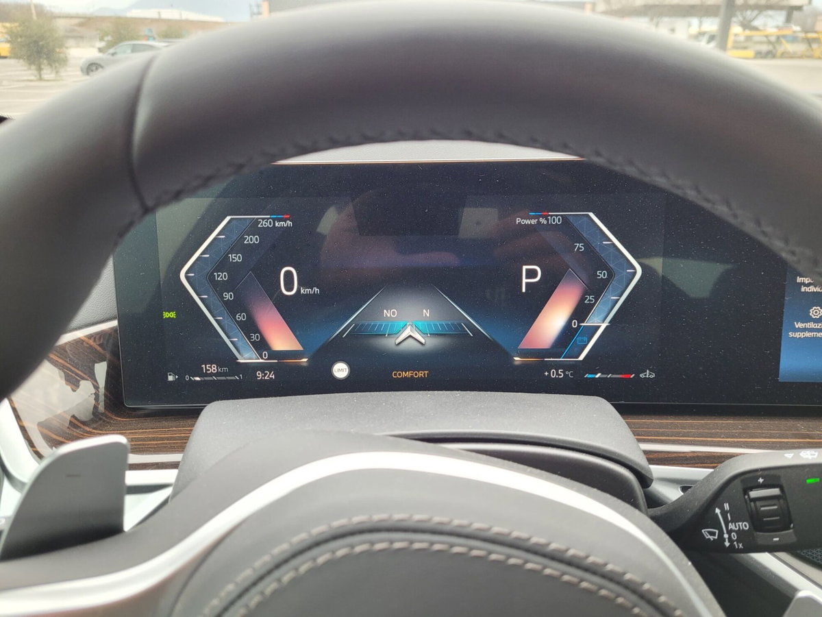 BMW X6 xDrive30d 48V Msport (2)