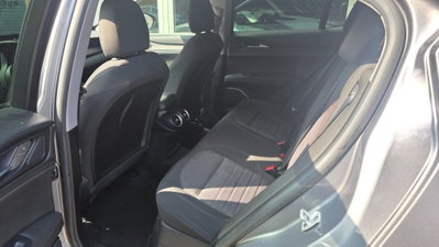 Alfa Romeo Stelvio Stelvio 2.2 Turbodiesel 160 CV AT8 RWD Sport-Tech (8)