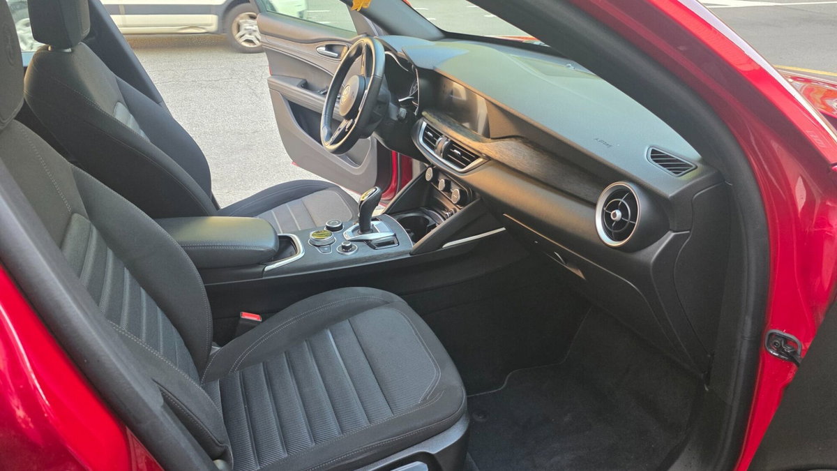 Alfa Romeo Stelvio Stelvio 2.2 Turbodiesel 160 CV AT8 RWD Sprint (11)