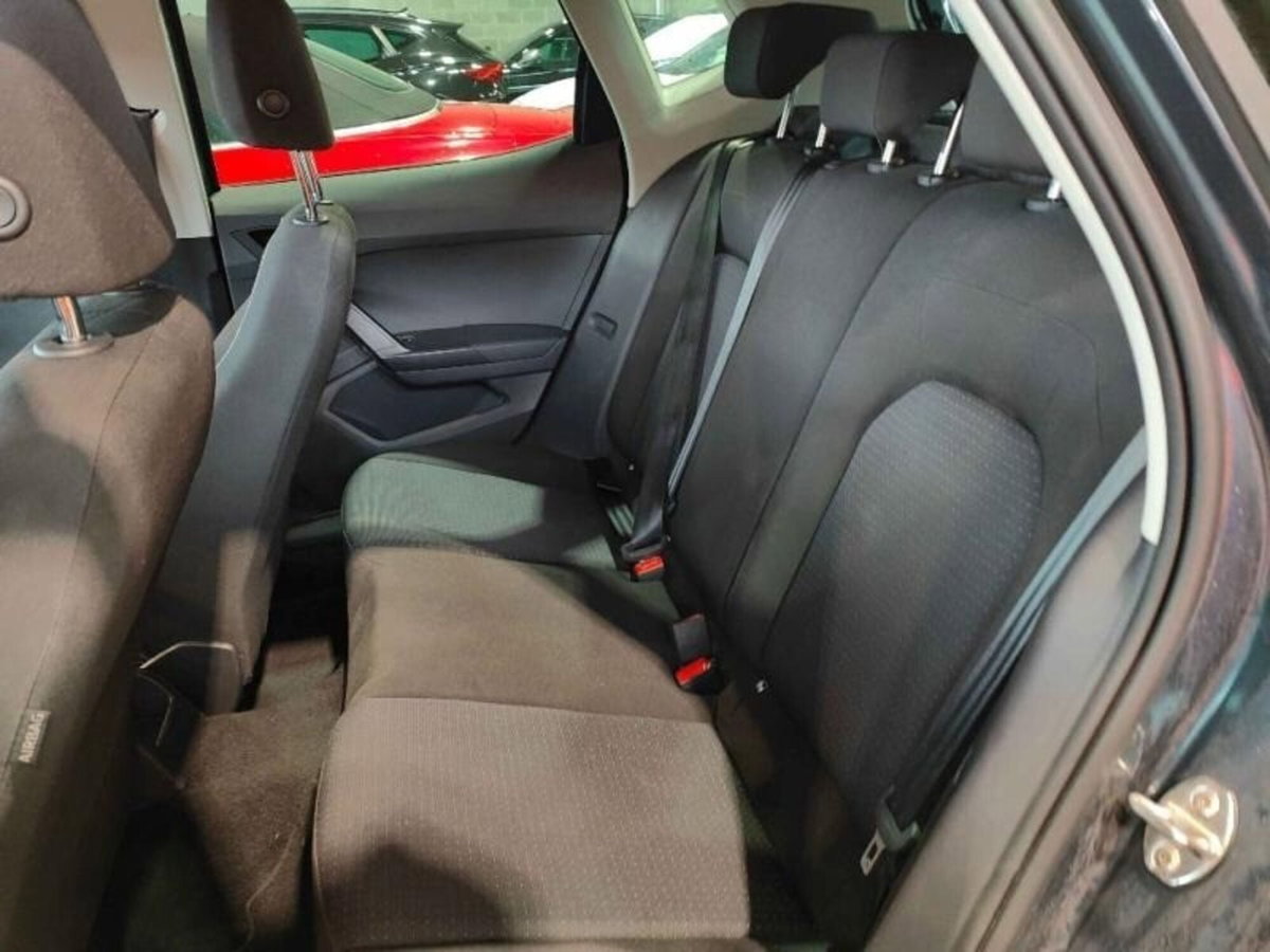 SEAT Arona 1.0 EcoTSI Black Edition (10)