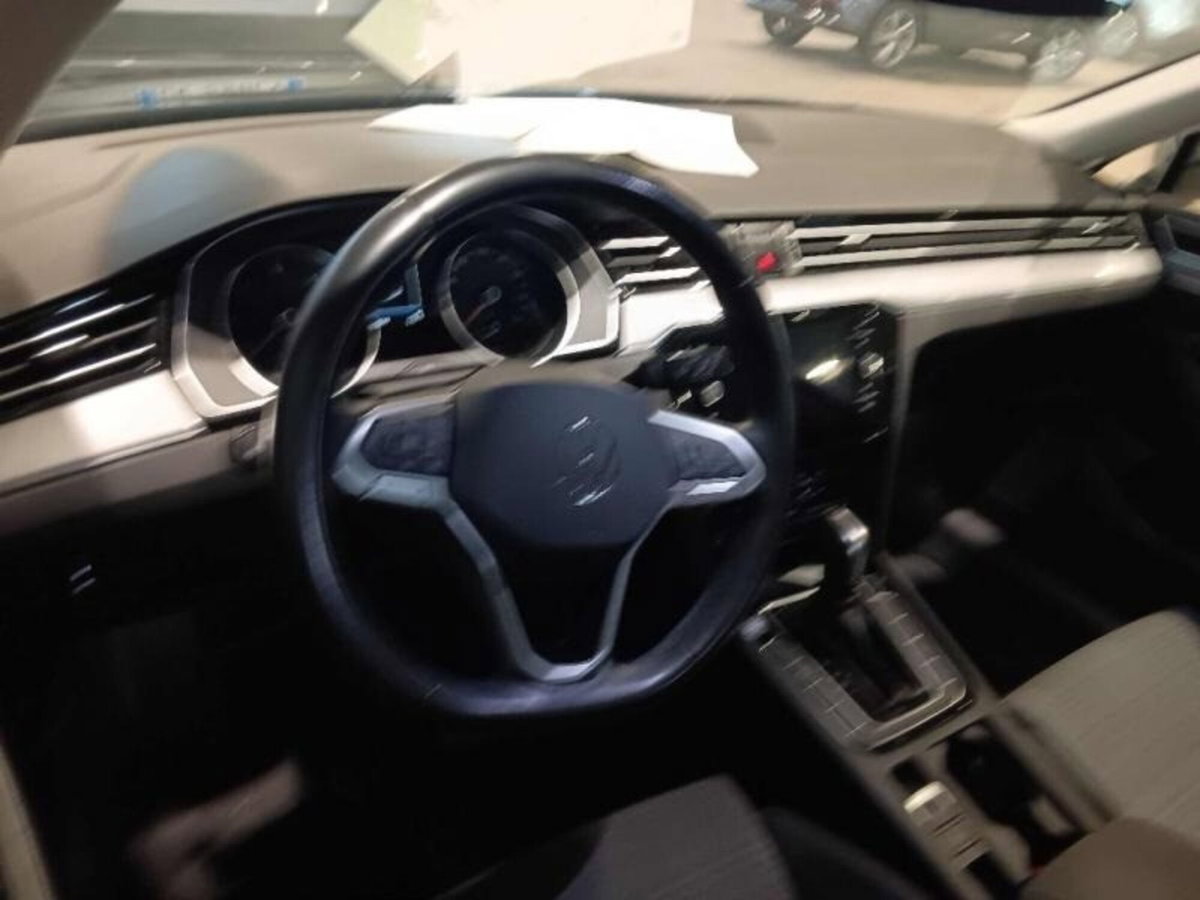 Volkswagen Passat Variant 2.0 TDI SCR 122 CV EVO DSG Business (7)
