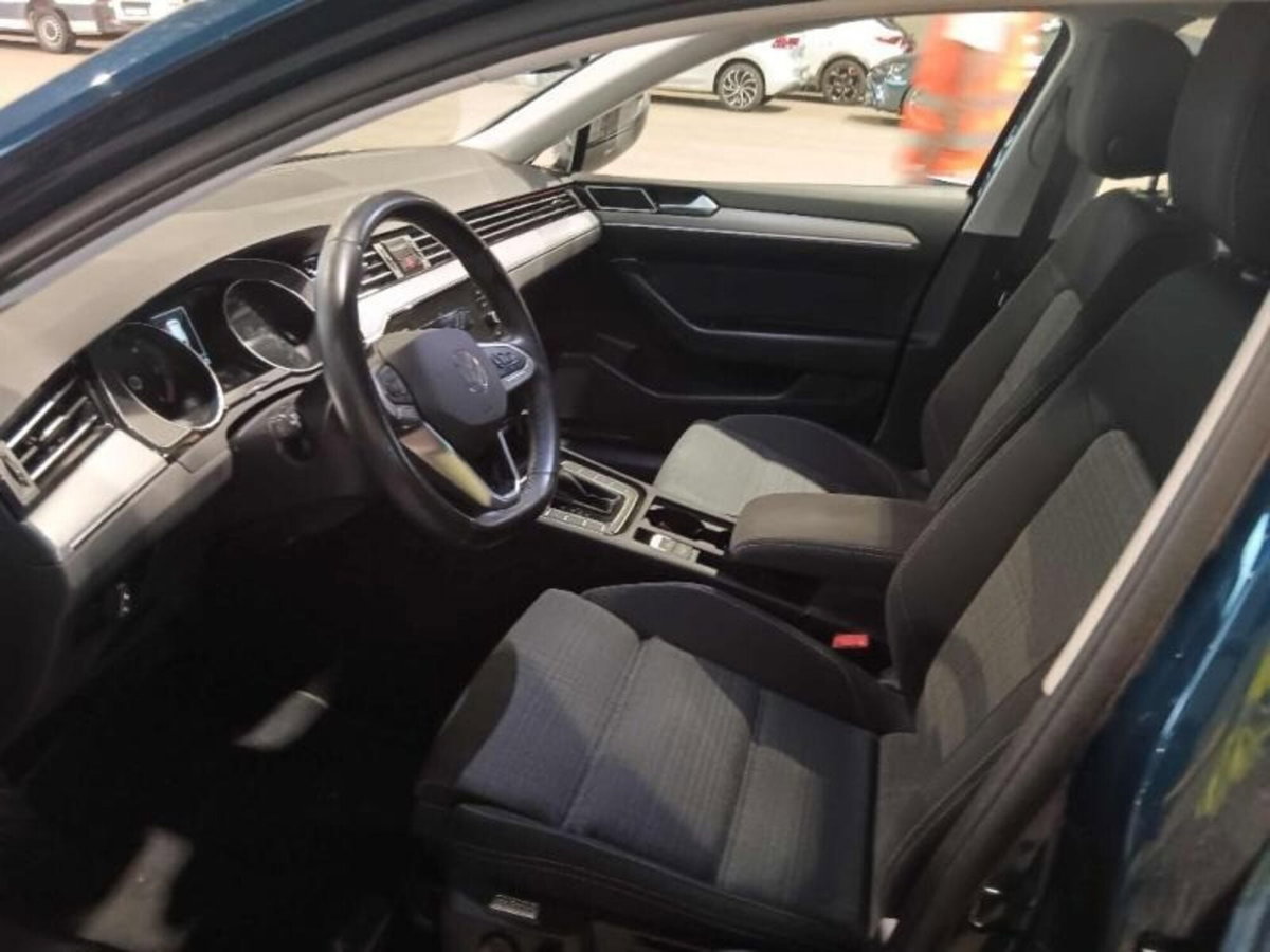 Volkswagen Passat Variant 2.0 TDI SCR 122 CV EVO DSG Business (9)