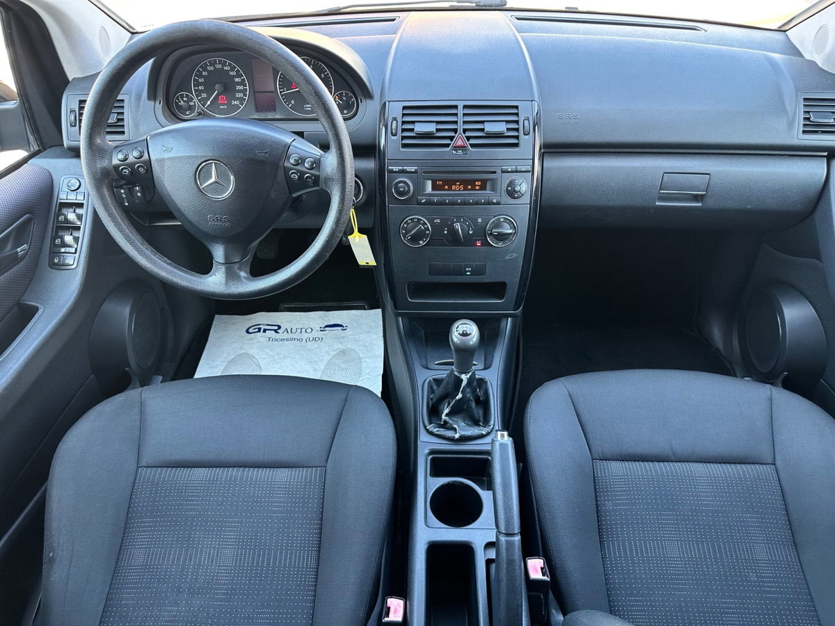 Mercedes-Benz Classe A 160 BlueEFFICIENCY Elegance (16)