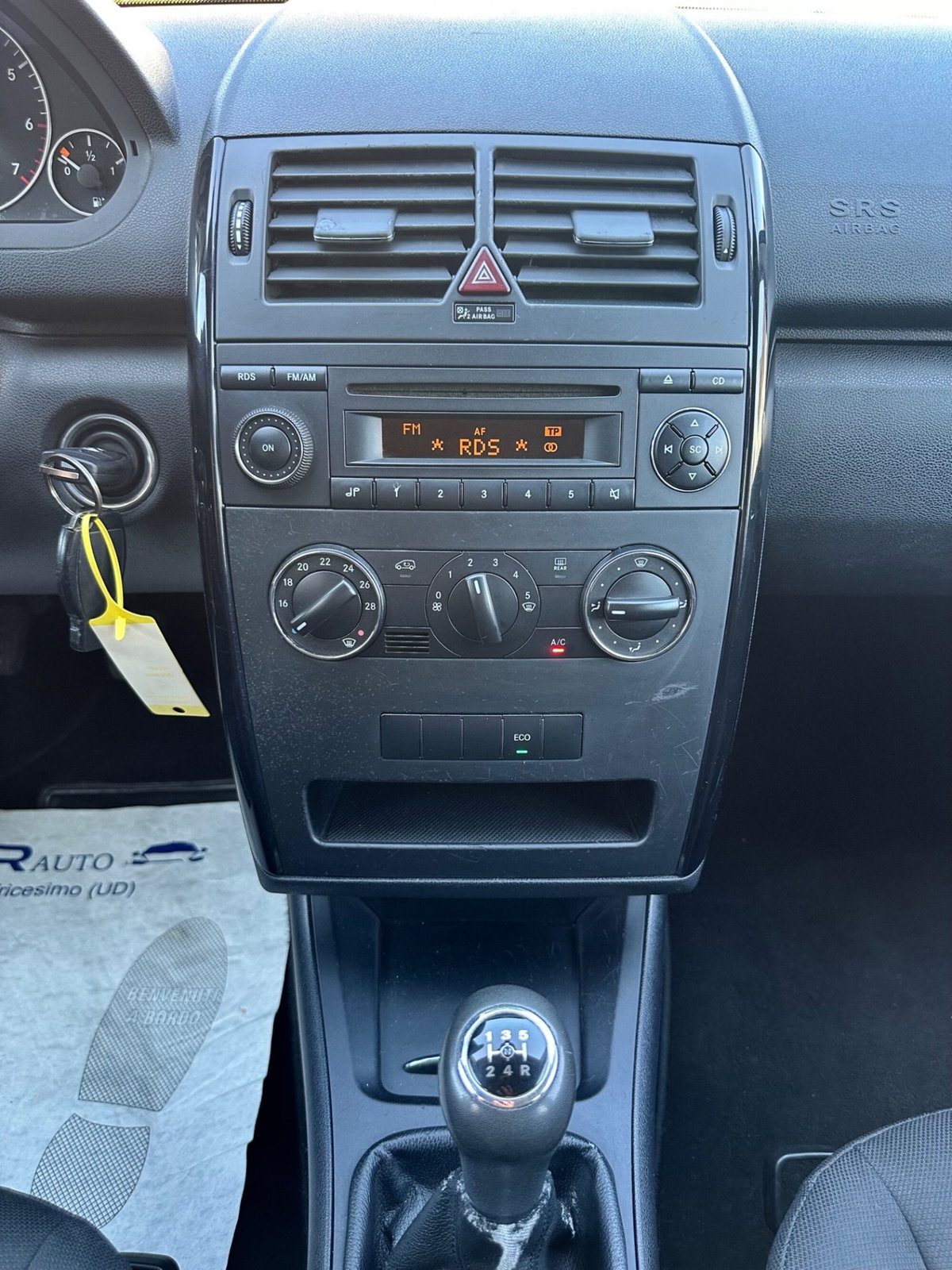 Mercedes-Benz Classe A 160 BlueEFFICIENCY Elegance (17)