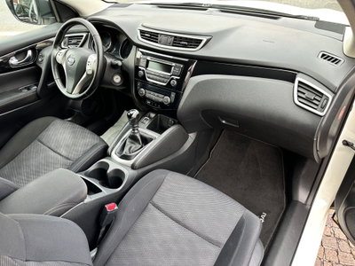 Nissan Qashqai 1.5 dCi Tekna (9)
