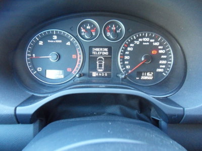 Audi A3 Cabrio 2.0 TDI F.AP. S tronic Ambition (9)