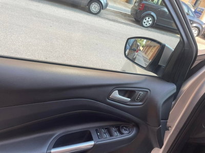 Ford Kuga 2.0 TDCI 120 CV S&S 2WD Powershift Titanium (15)